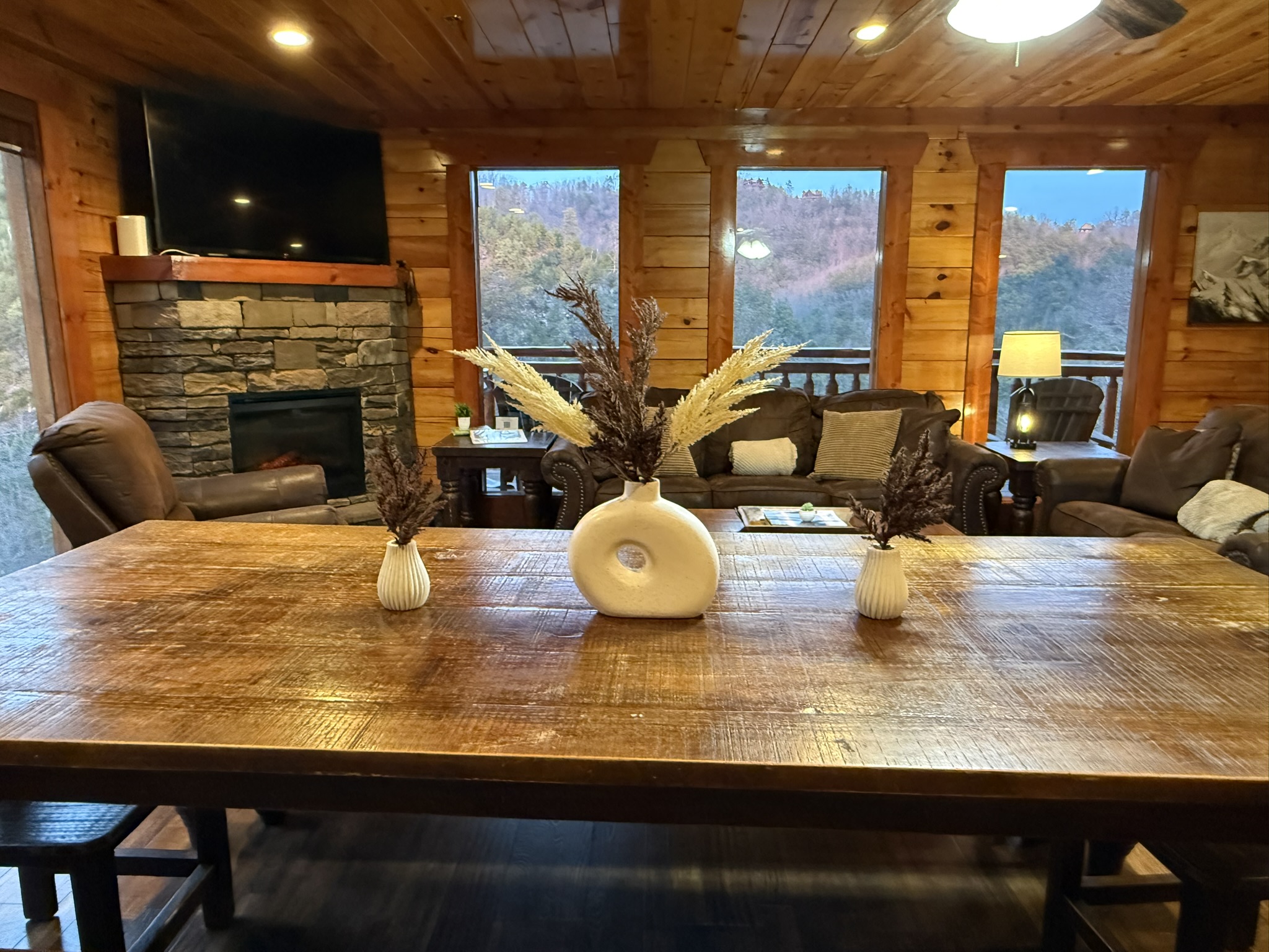 With the view shifting by the hour and the season, it's always a good time to soak in the Smoky Mountain views