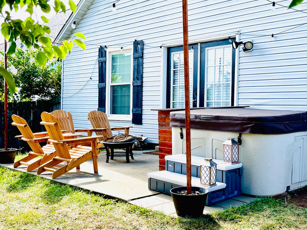 Relax and enjoy! Hot tub open year-round!