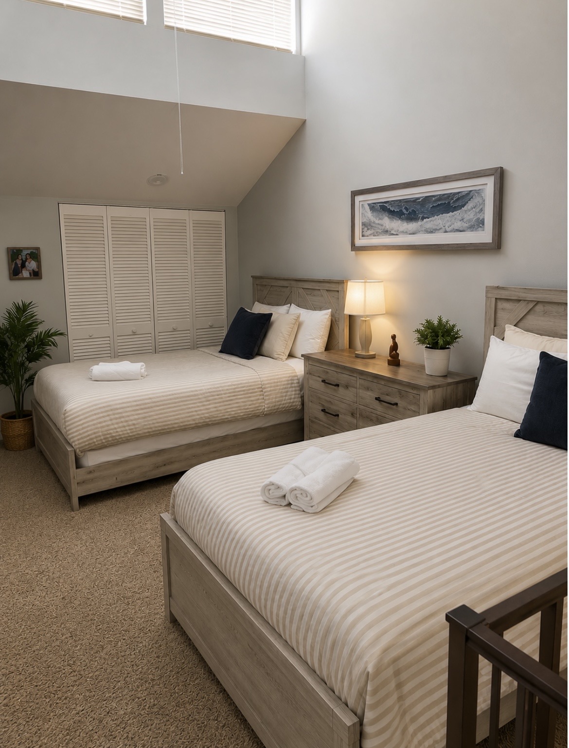 End your day in a cozy, welcoming bedroom with plush bedding and thoughtful touches — a peaceful place to rest and recharge. ⭐