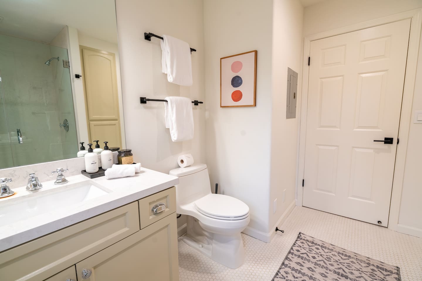 Bathroom 4 downstairs with shower