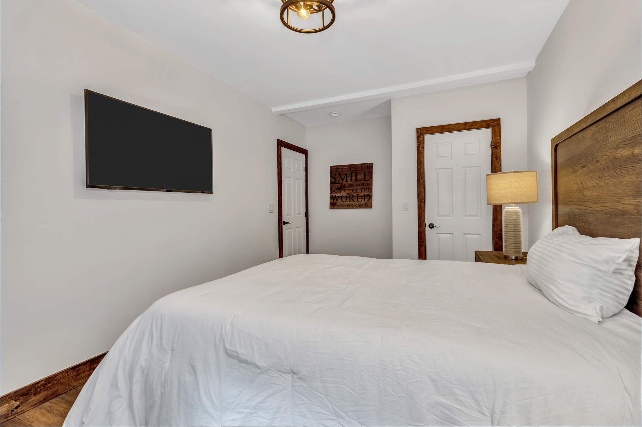 Third Bedroom - Queen