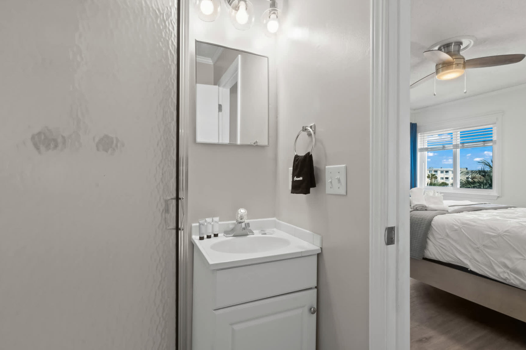 Master Ensuite Full Bath