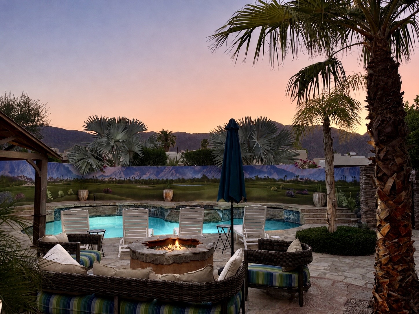 Sparkling pool! Spectacular mountain views and sunset vistas