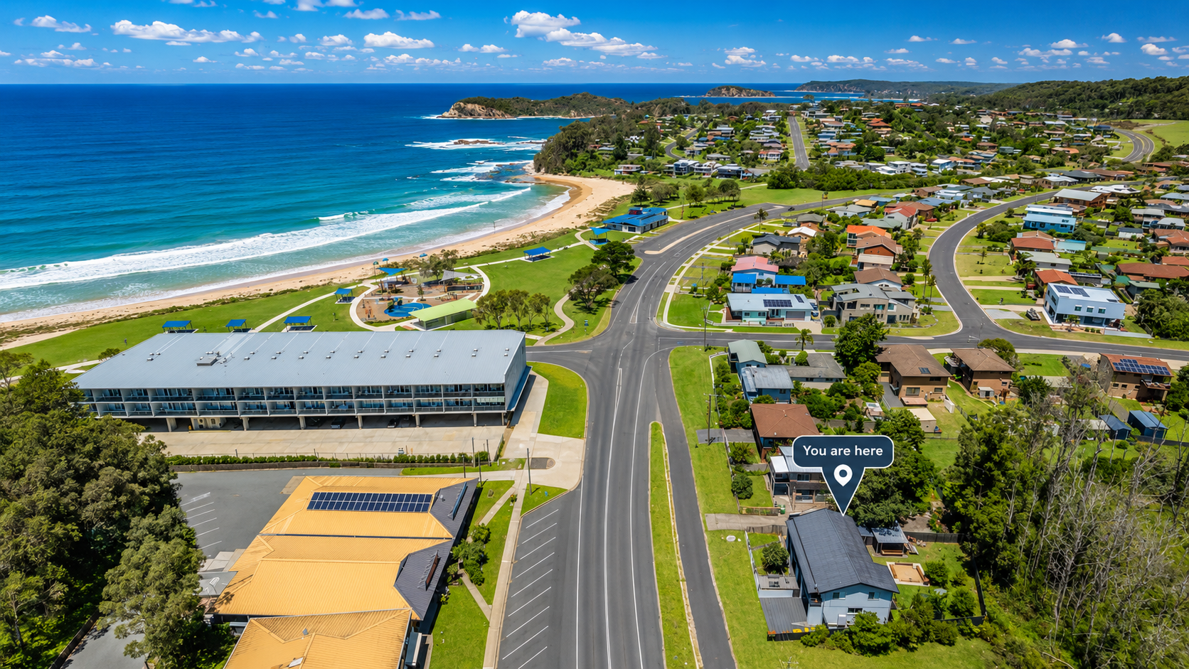 SKYES BEACH HOUSE | spas | sauna | arcade machines holiday home in Malua Bay