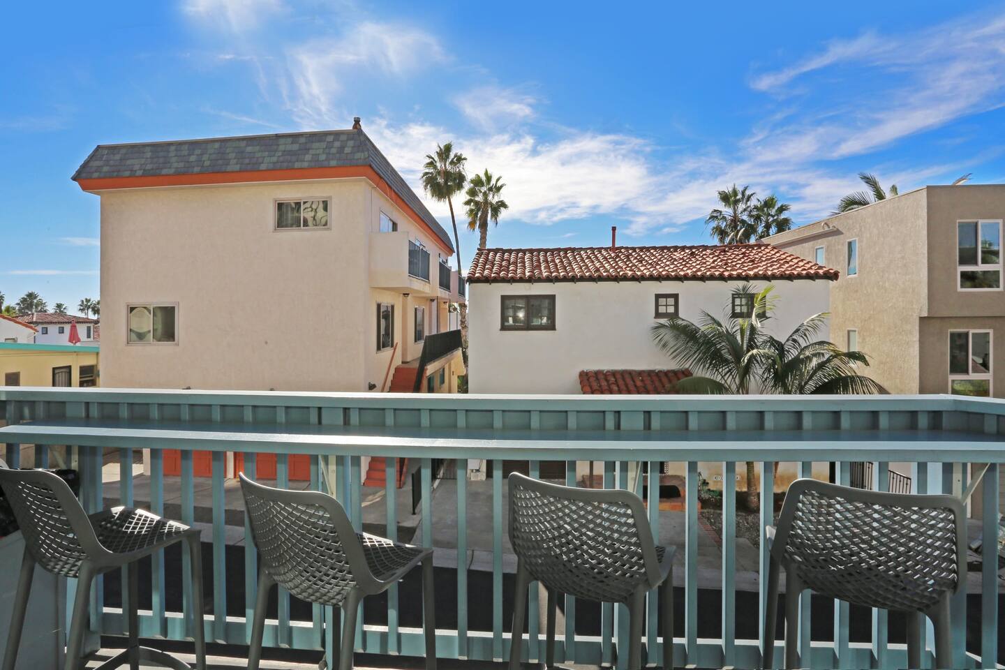 Although this unit does not have an ocean view, you can still enjoy happy hour on your private balcony with great people watching :)  The deck also has a gas grill.