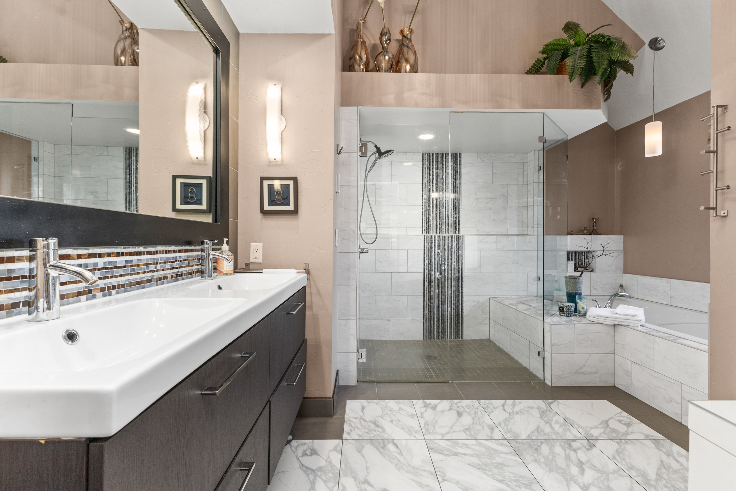 Bedroom #2 Ensuite Bathroom