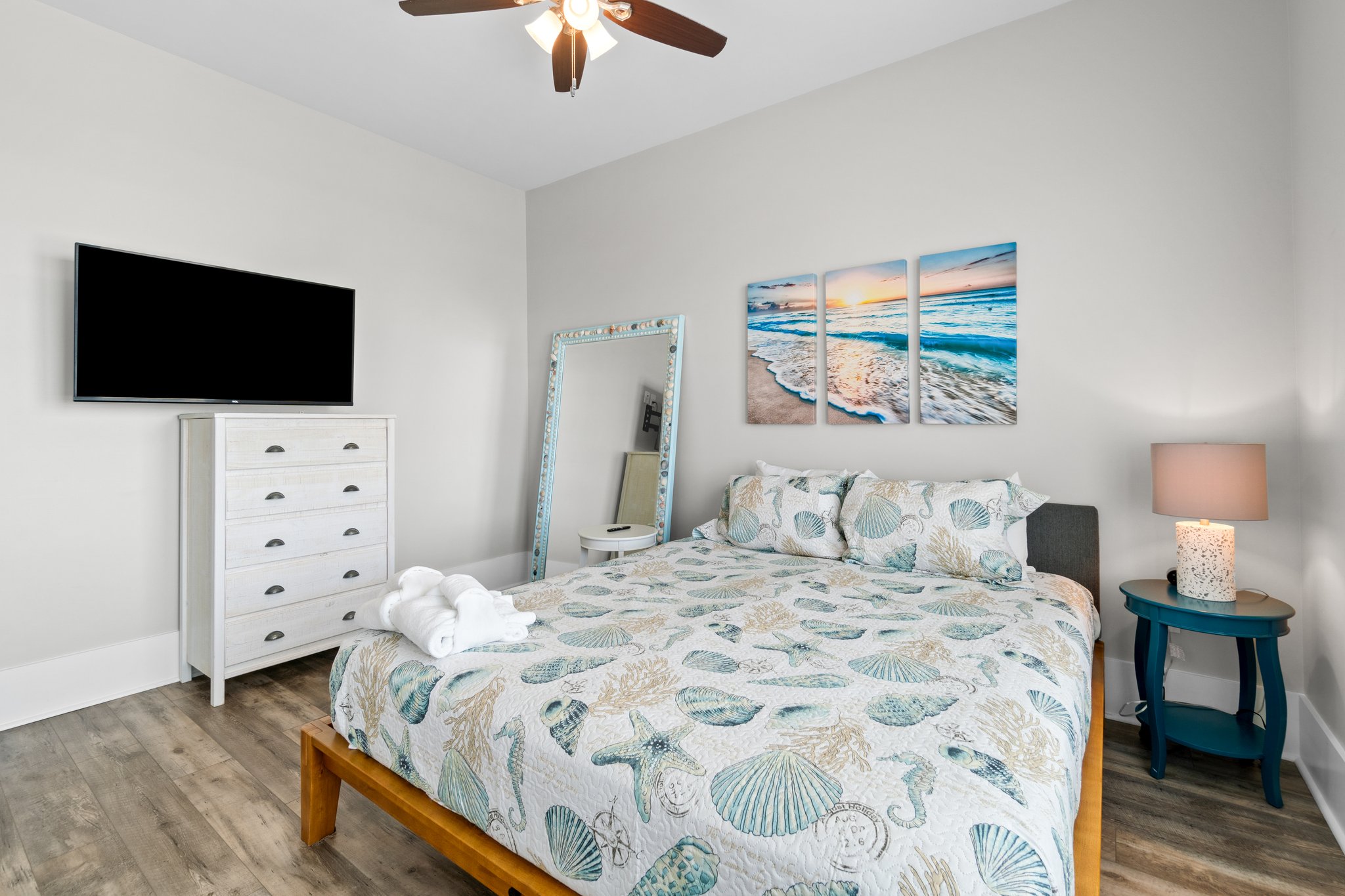 2nd Floor Master Bedroom w/En Suite