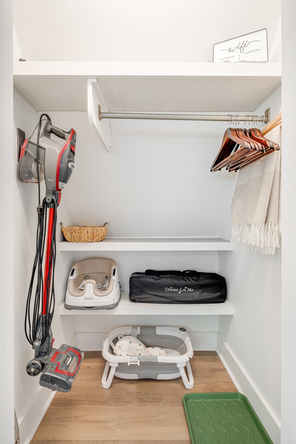 For our guests travelling with little ones you'll find a Pack 'n Play/Play yard, a toddler booster seat and portable collapsible bathtub for your convenience.
