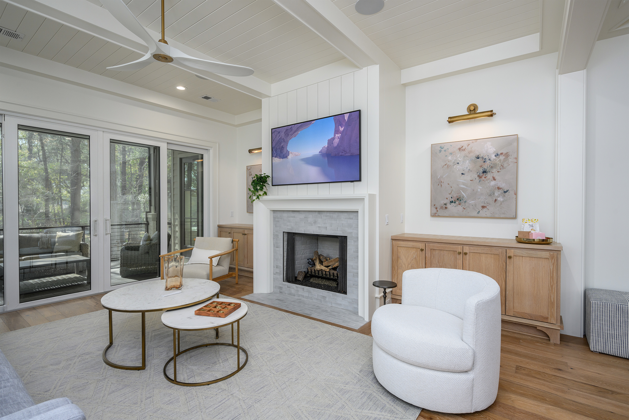 Living room features a Samsung Frame TV, Sonos sound system throughout main living area