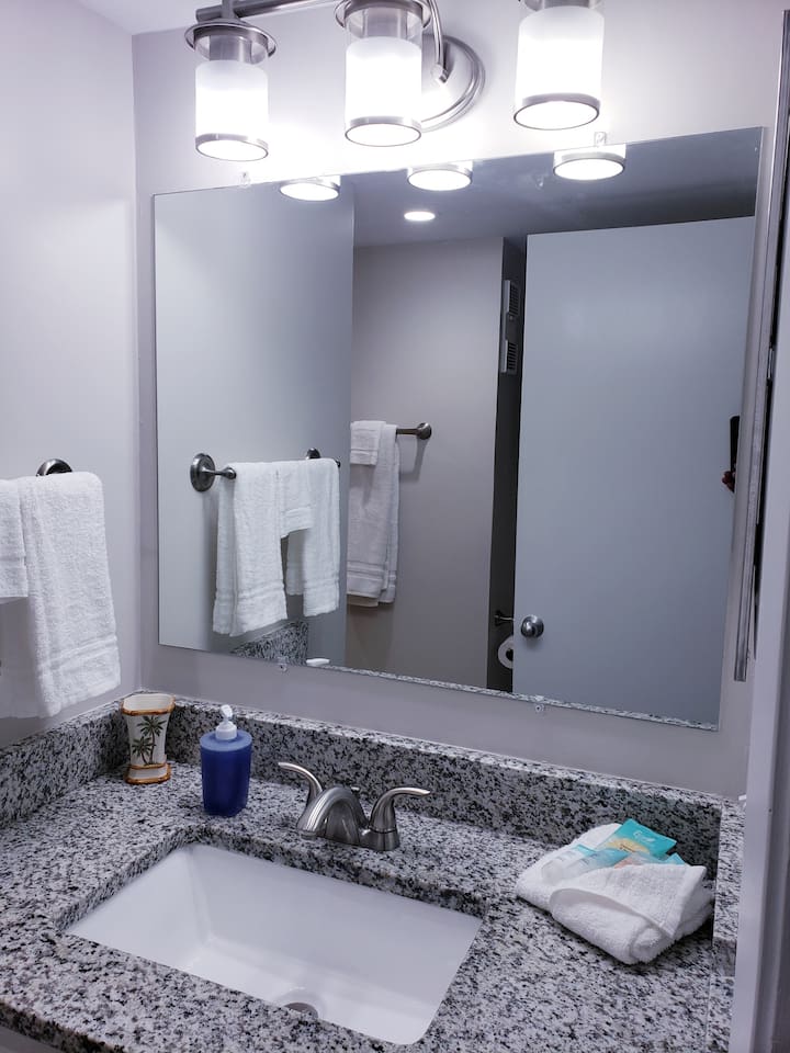 Bathroom sink 