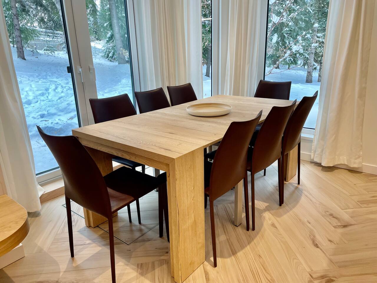 Expandable Dining Table shown w/ 3 expansion leaves provides seating for 6-8 ppl. A 4th leaf can be added increasing table to 90" or reduced to a single W37" x L17" desk size surface. 