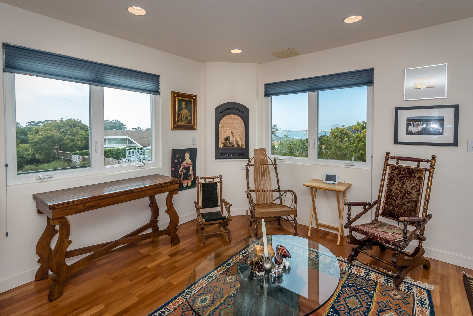 Downstairs family room w/fireplace and views