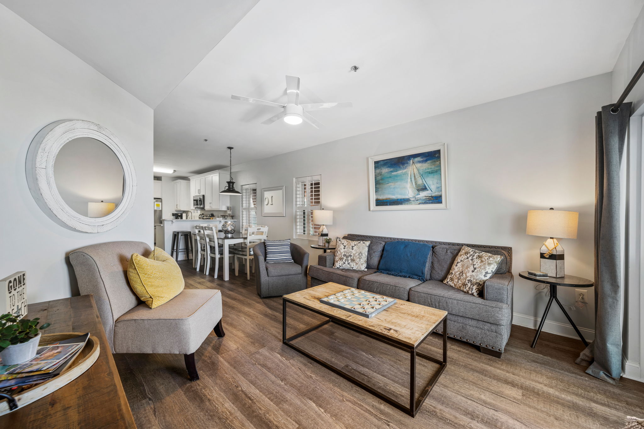 Living room | Starfish | Oceanview 101 | 1116 Ocean Blvd, Isle of Palms, SC | IOP Escapes