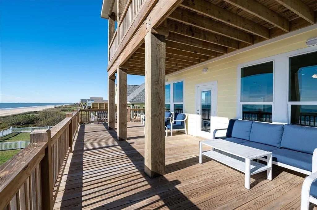 5b1ace790791424d9cb9f8cf754f2fbe | Beachhouse | Texas | TX | Vacation Homes | Galveston | Crystal Beach | Kokomo | Breezy Days | Beachfront Elegance | Sunrise Serenity | Southern Sands Property Management, LLC