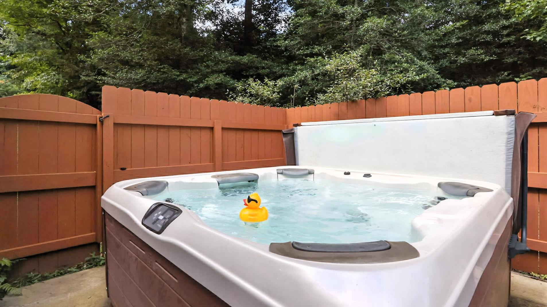 Hot Tub: Unwind in this bubbling retreat surrounded by nature’s beauty!
