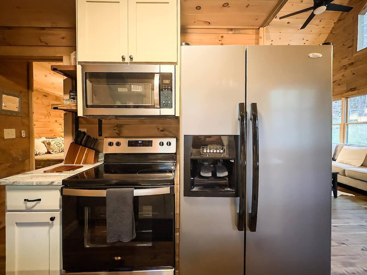 Our kitchen is equipped with all the necessities for creating delicious meals and unforgettable memories. From sharp knives to sturdy cookware, our essentials ensure every culinary adventure is a success