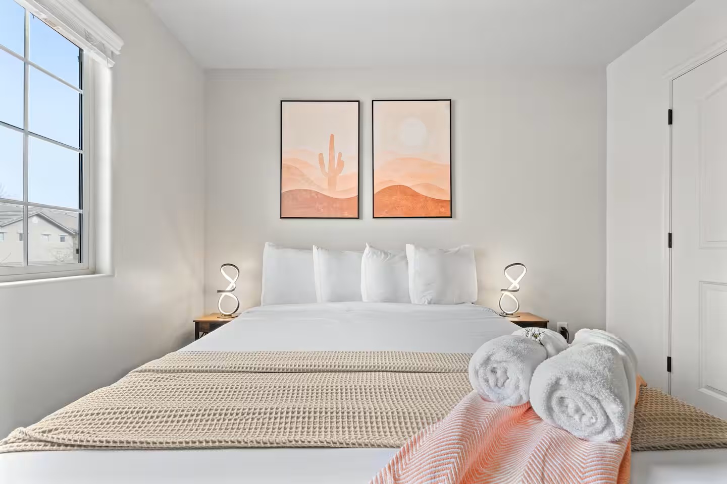 Desert-chic bedroom