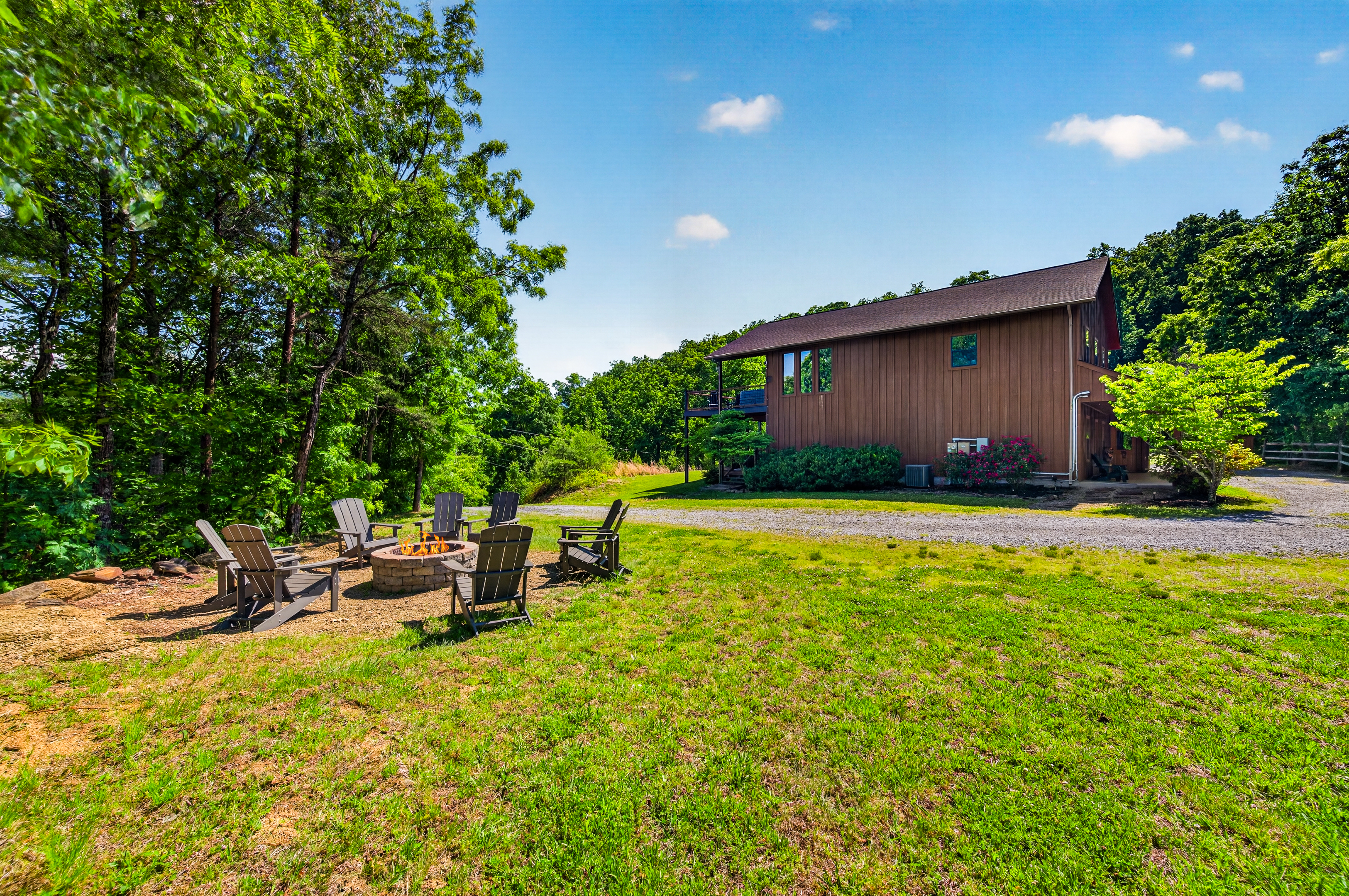 Firepit and large yard for games!