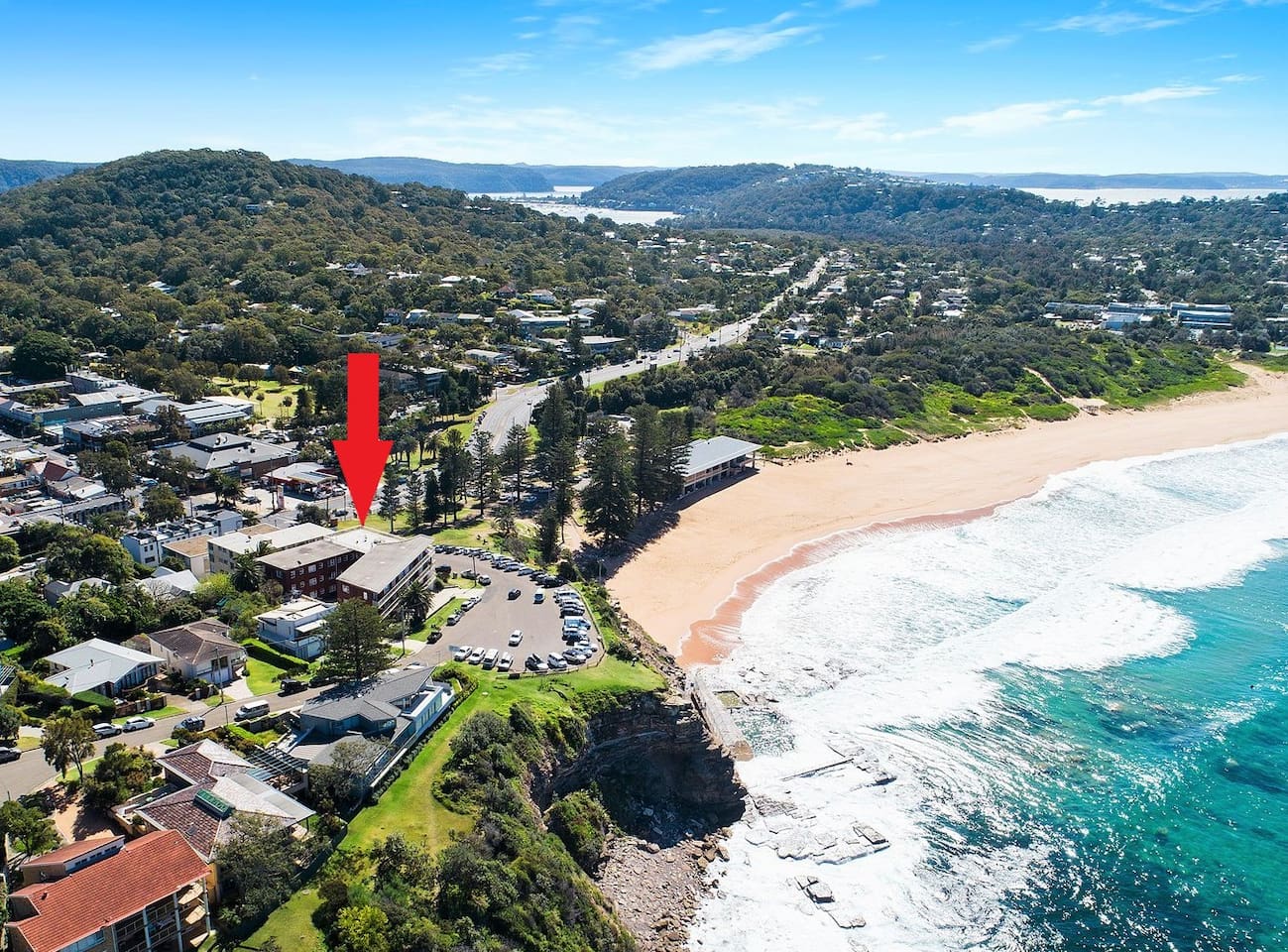 Peter's Beachside Apartment holiday home in Avalon Beach