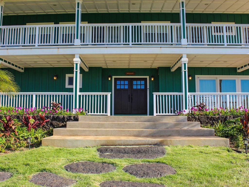 You'll love hanging out on the porch steps and enjoying the breeze and views.