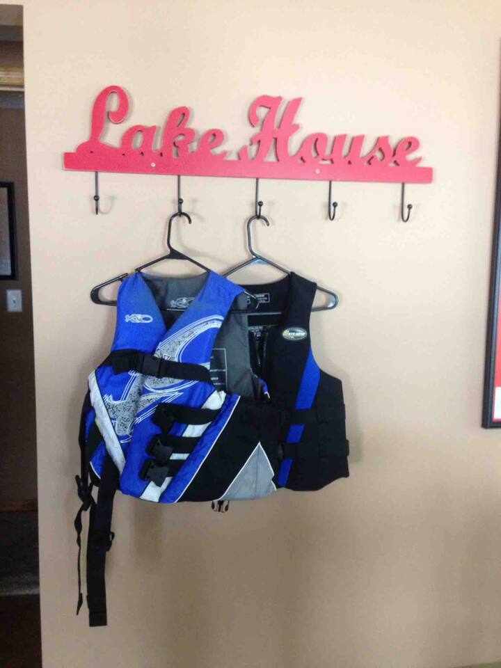 We have plenty of life jackets from
Infant to 3XL