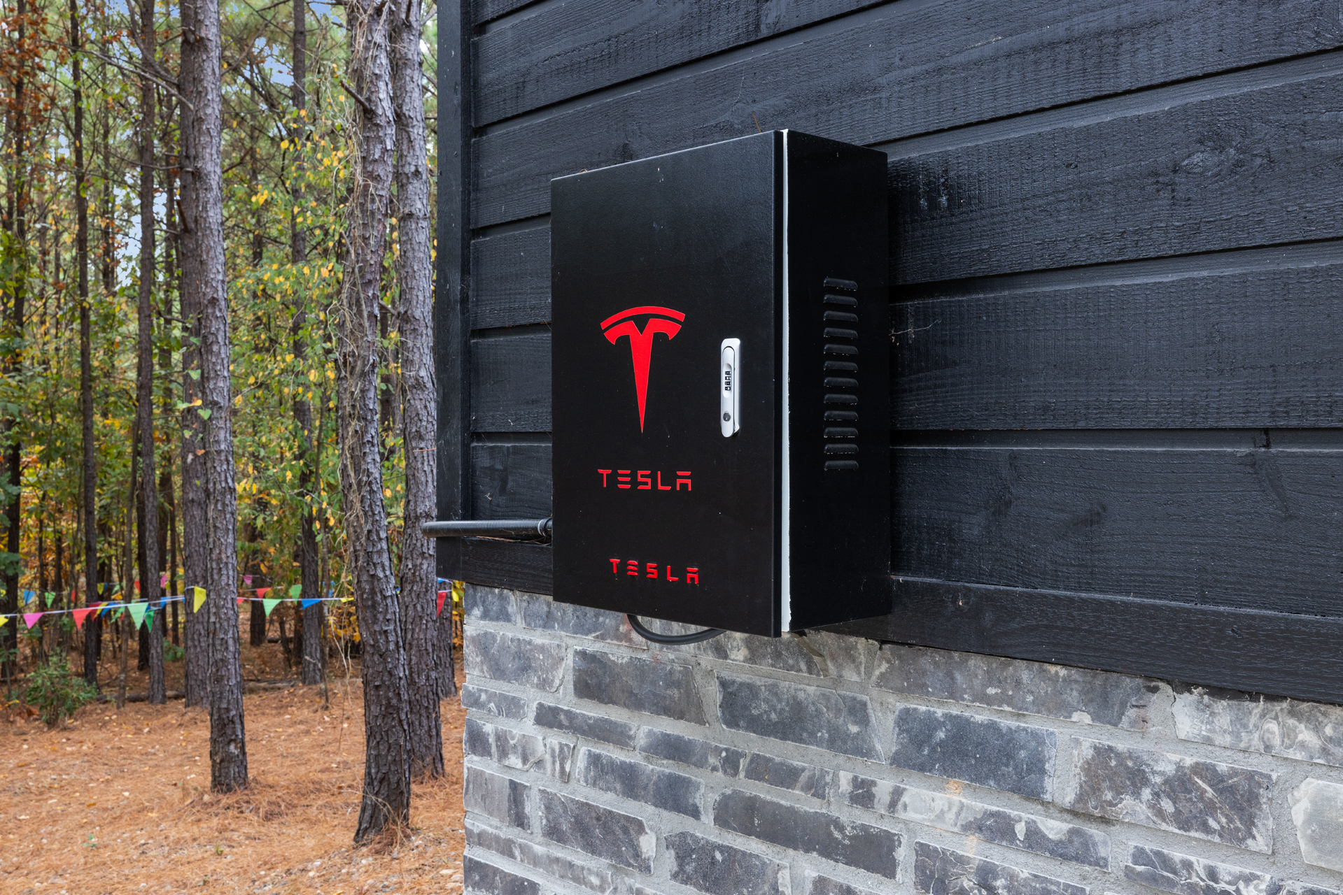 TESLA FAST CHARGER