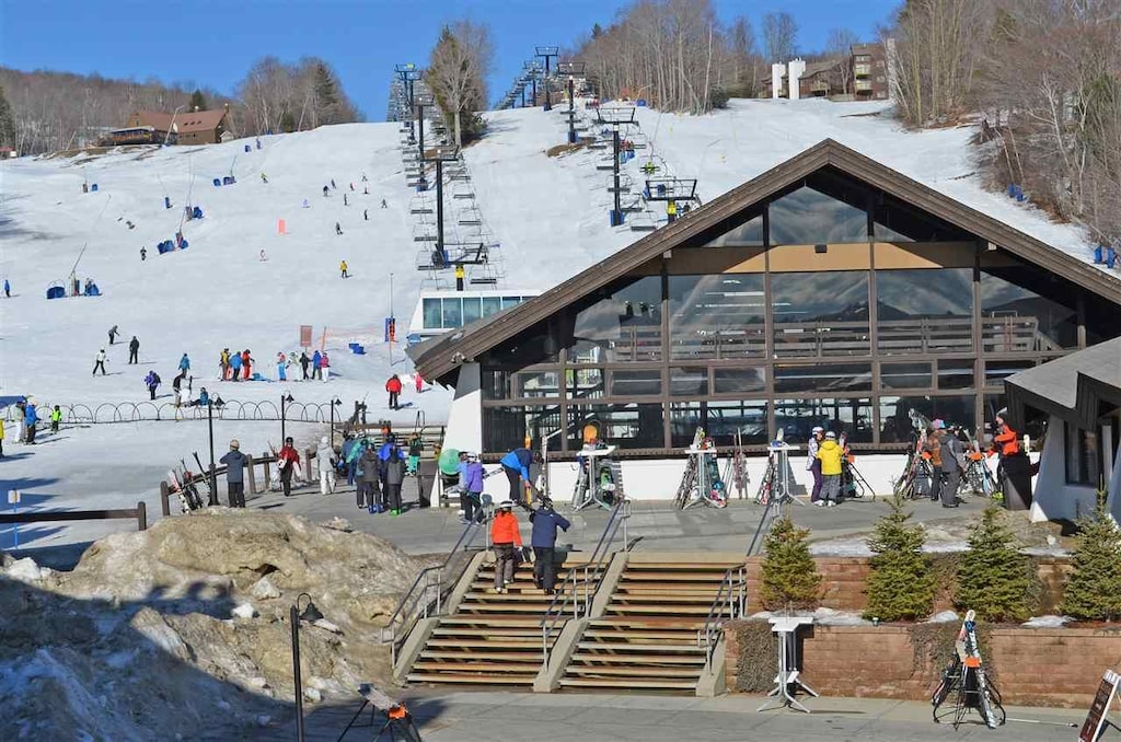 Okemo Lodge: Home to summer festivals and mountain biking.