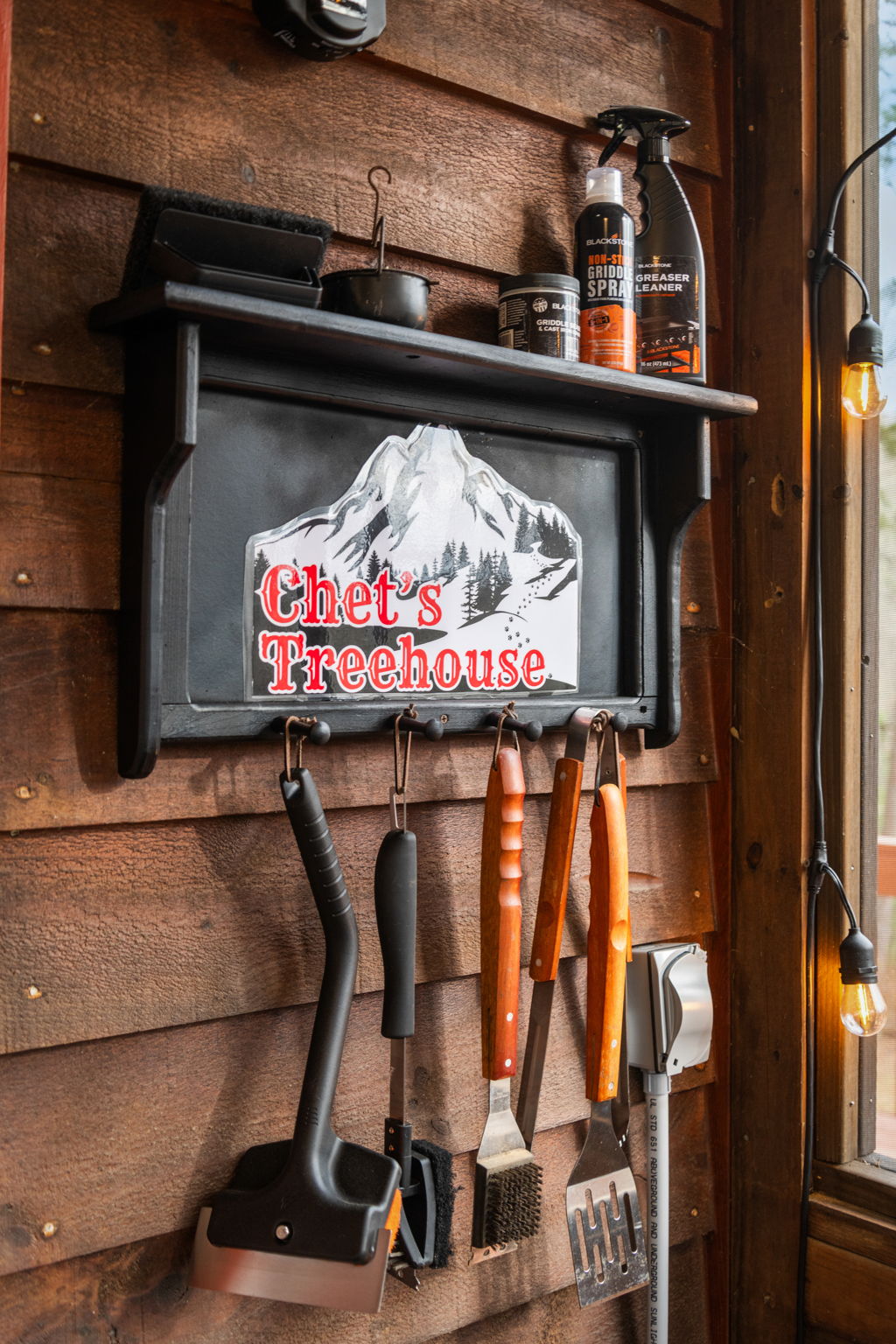 Everything you need is thoughtfully prepared to ensure a seamless grilling experience.