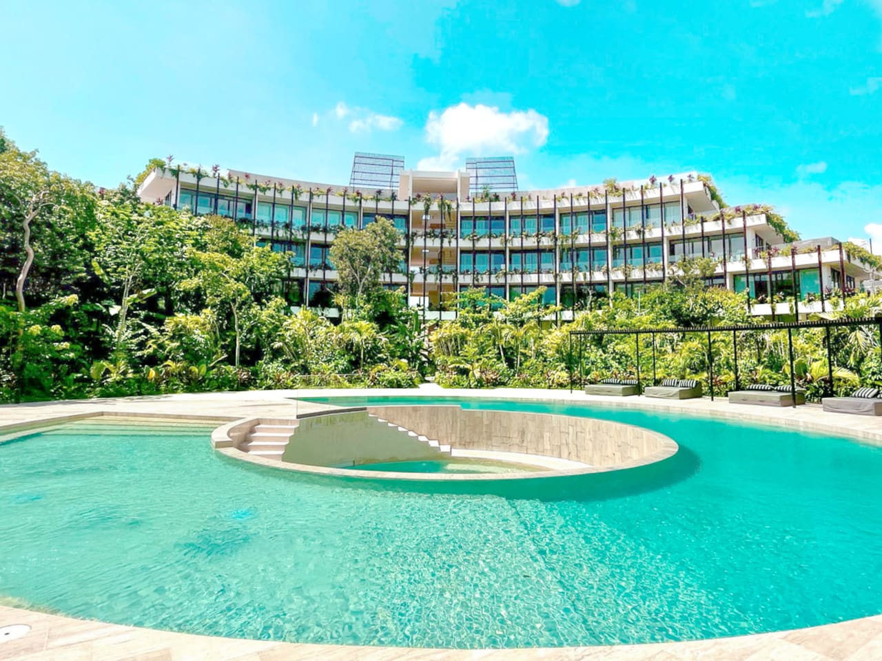 Stunning central cenote swimming pool