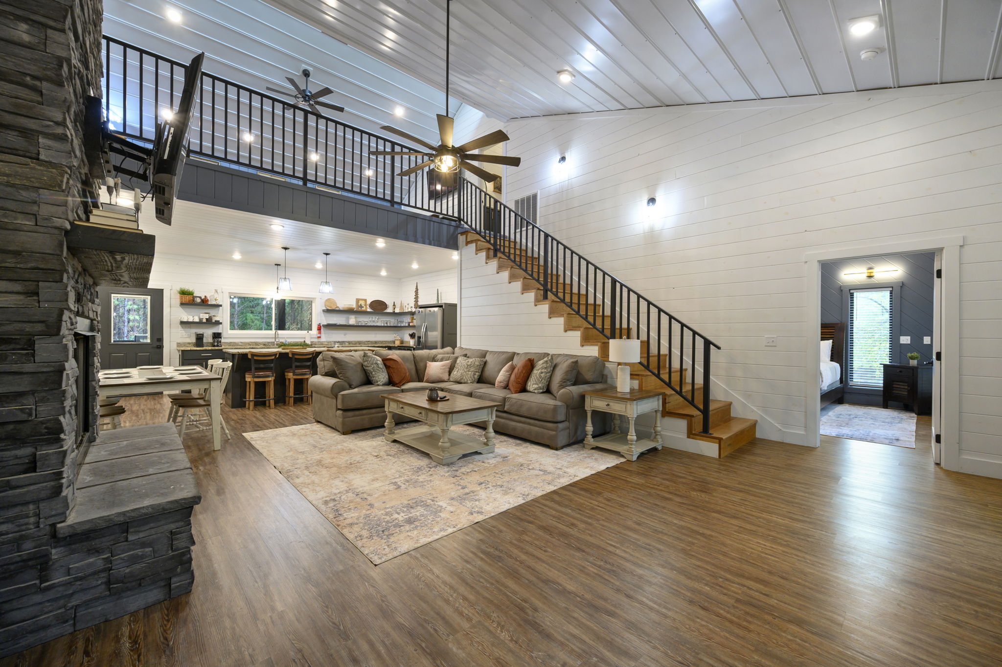 Spacious Living room