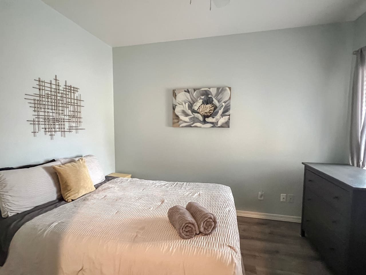 Bedroom #1 with Queen bed