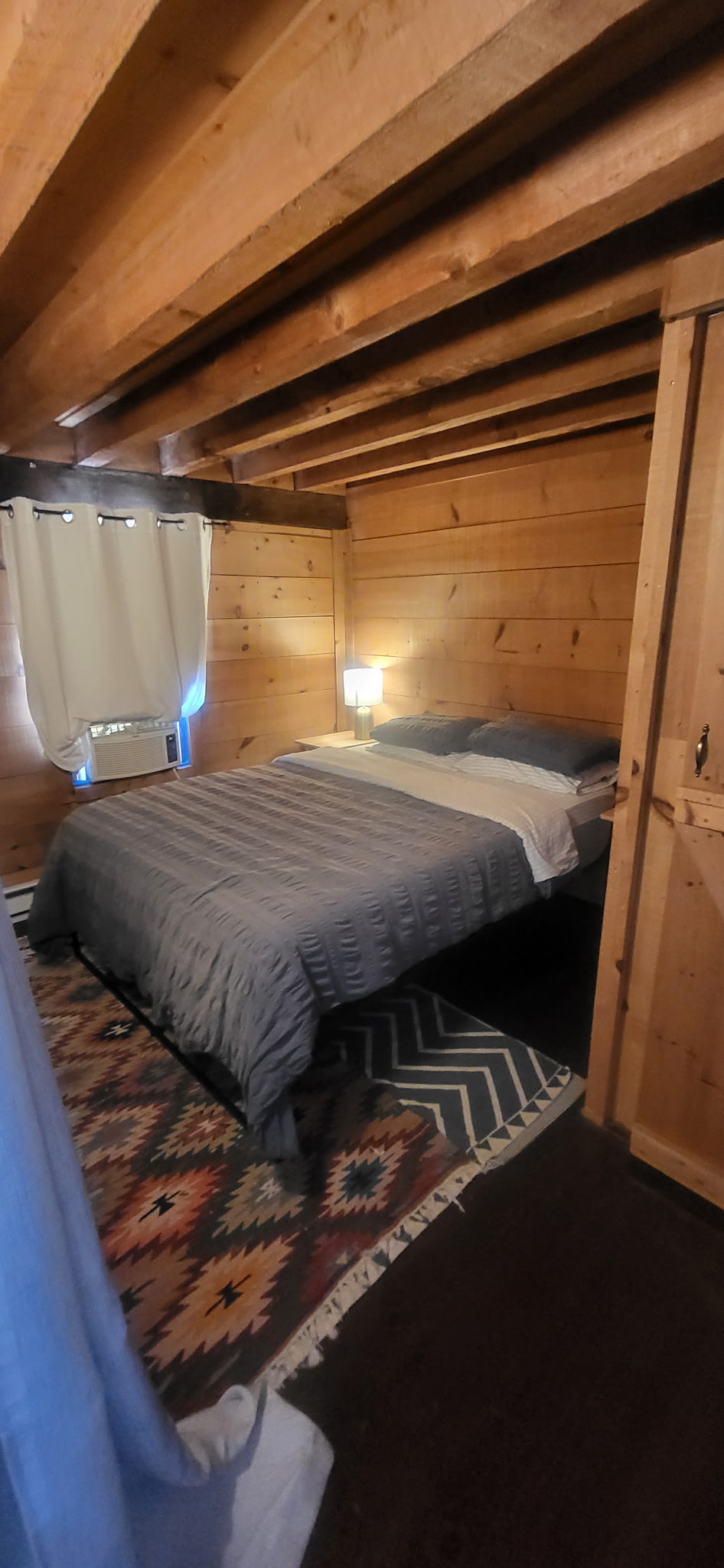 2nd bedroom w queen bed in 2 bedroom barn apt