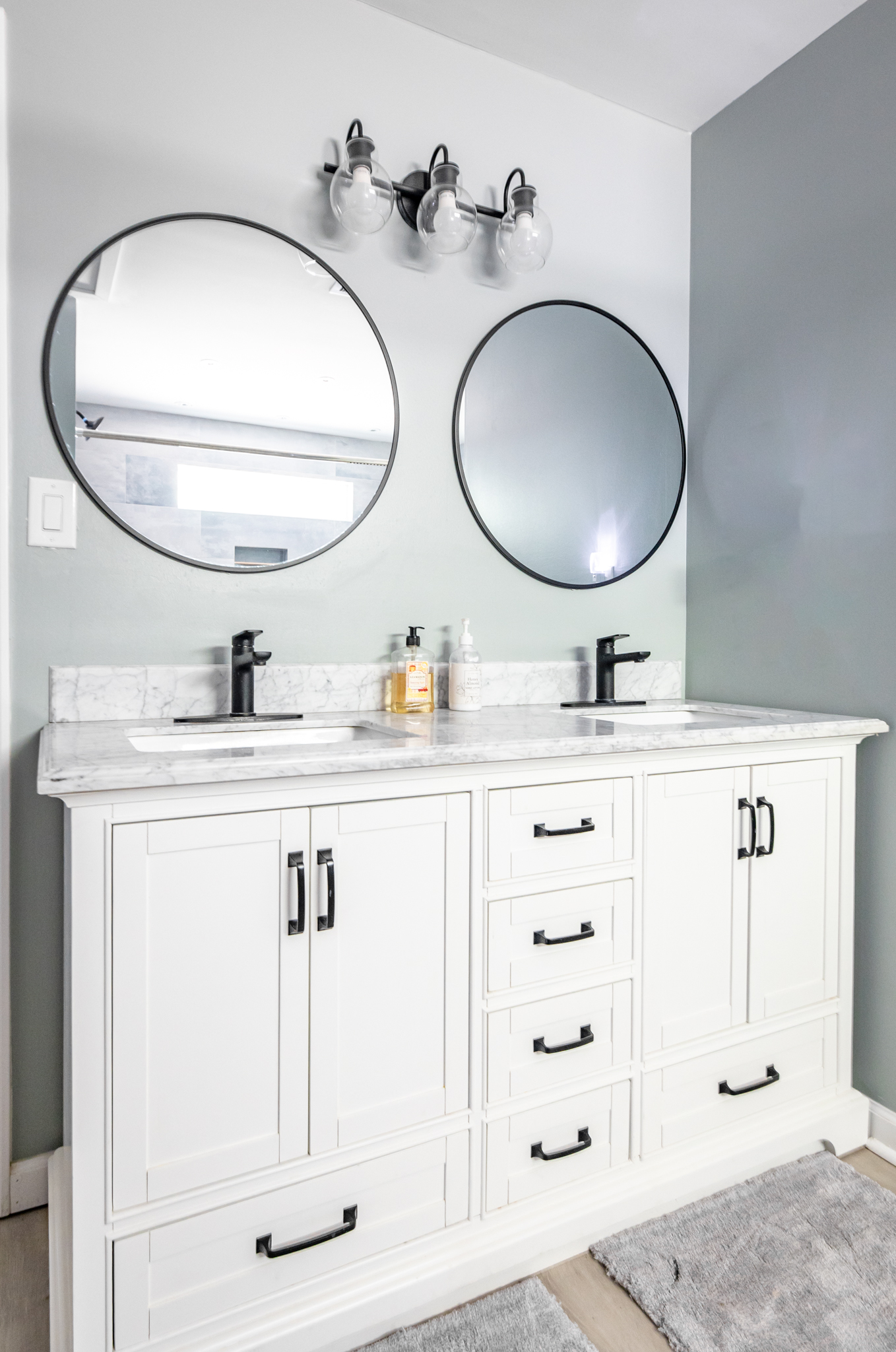 Double vanity