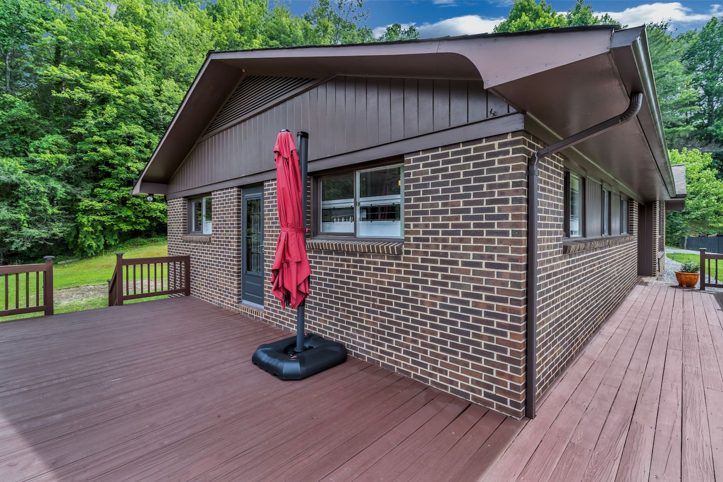 Wrap around Deck