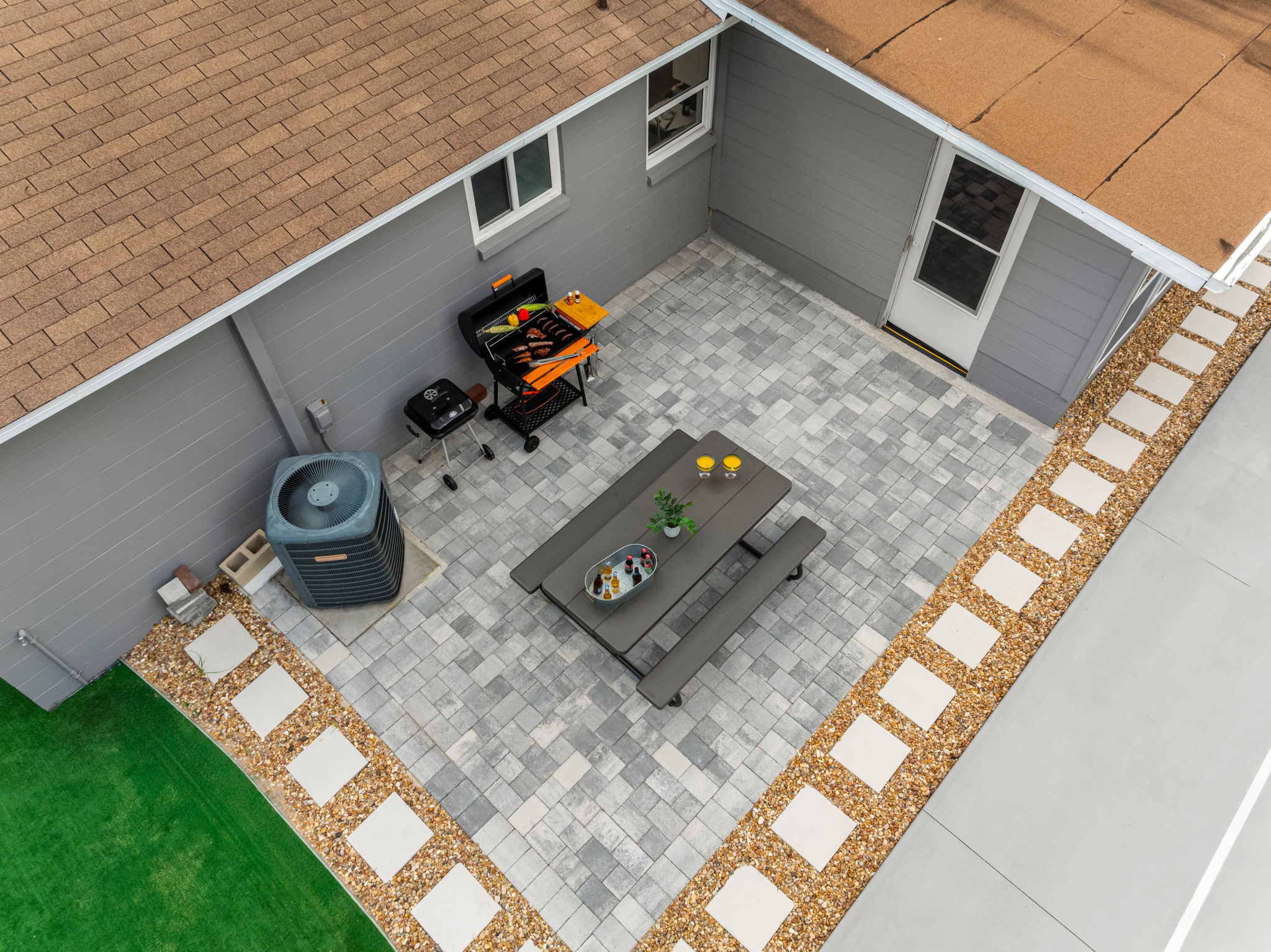 Host your own little gathering—this outdoor space is built for connection.
