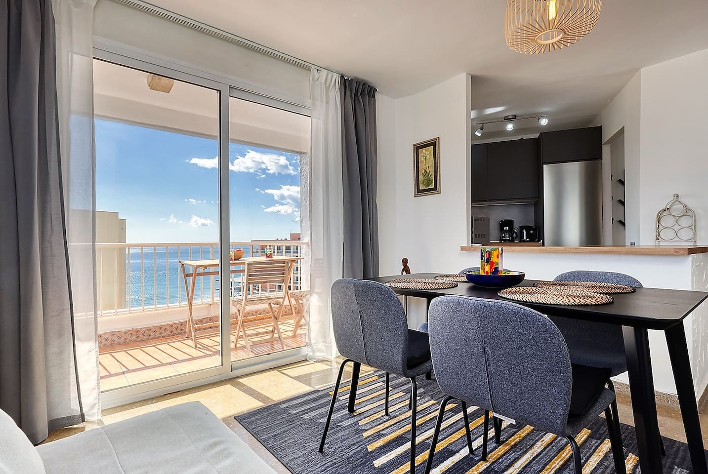 Benalmadena Seafront Apartment: Living room and a terrace overlooking the Mediterranean