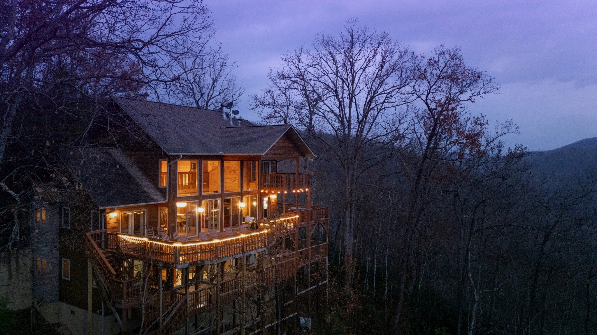 Heavenly Heights Mountain Retreat shines in all seasons!