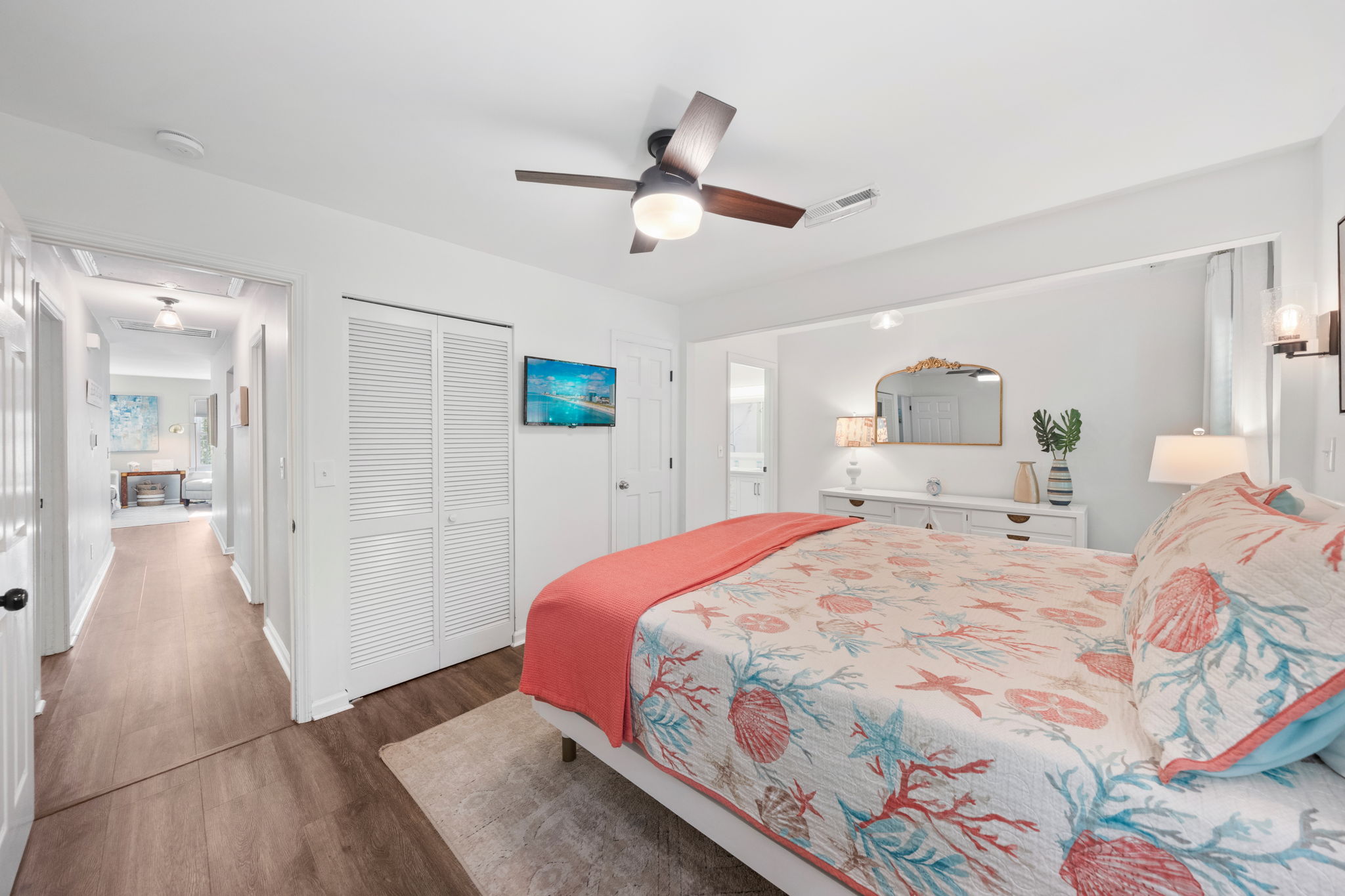 Primary California King Suite Bedroom 1 | IOP Escapes Beach Blessing | 3705 Hartnett Blvd, Isle of Palms, SC