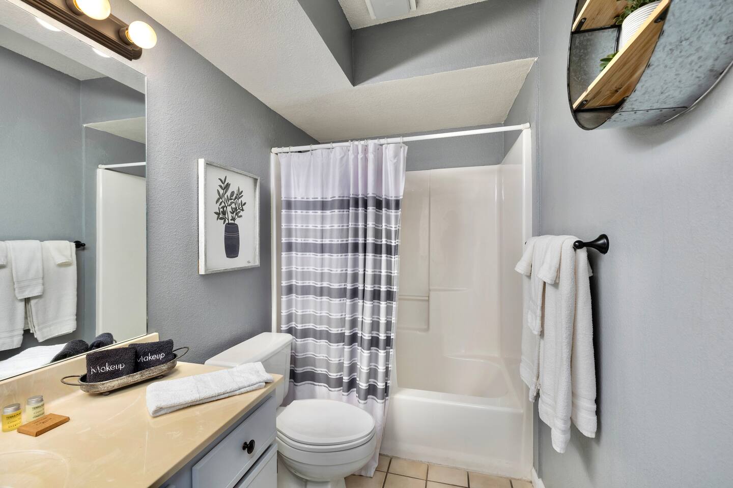 Bathroom Bliss: Modern decor and fresh linens create a refreshing retreat for your stay!