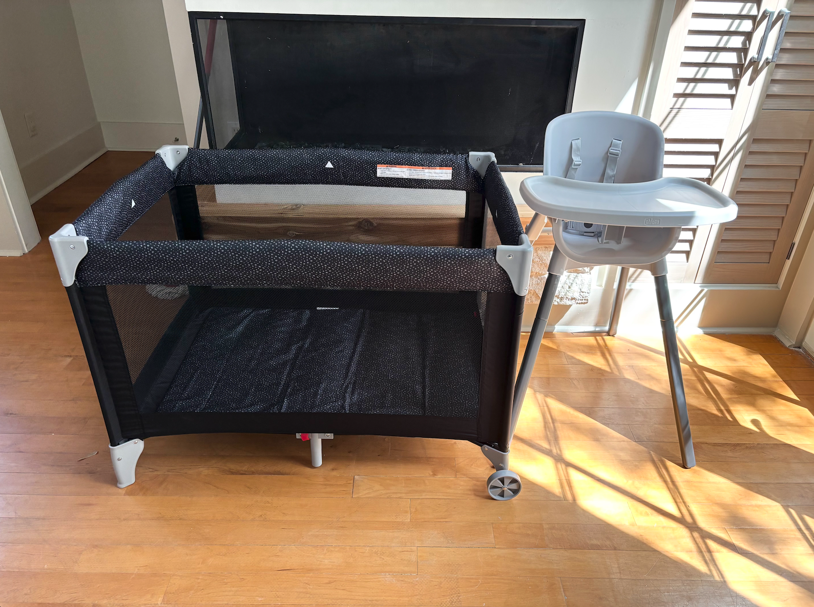 Pack'n Play and high chair