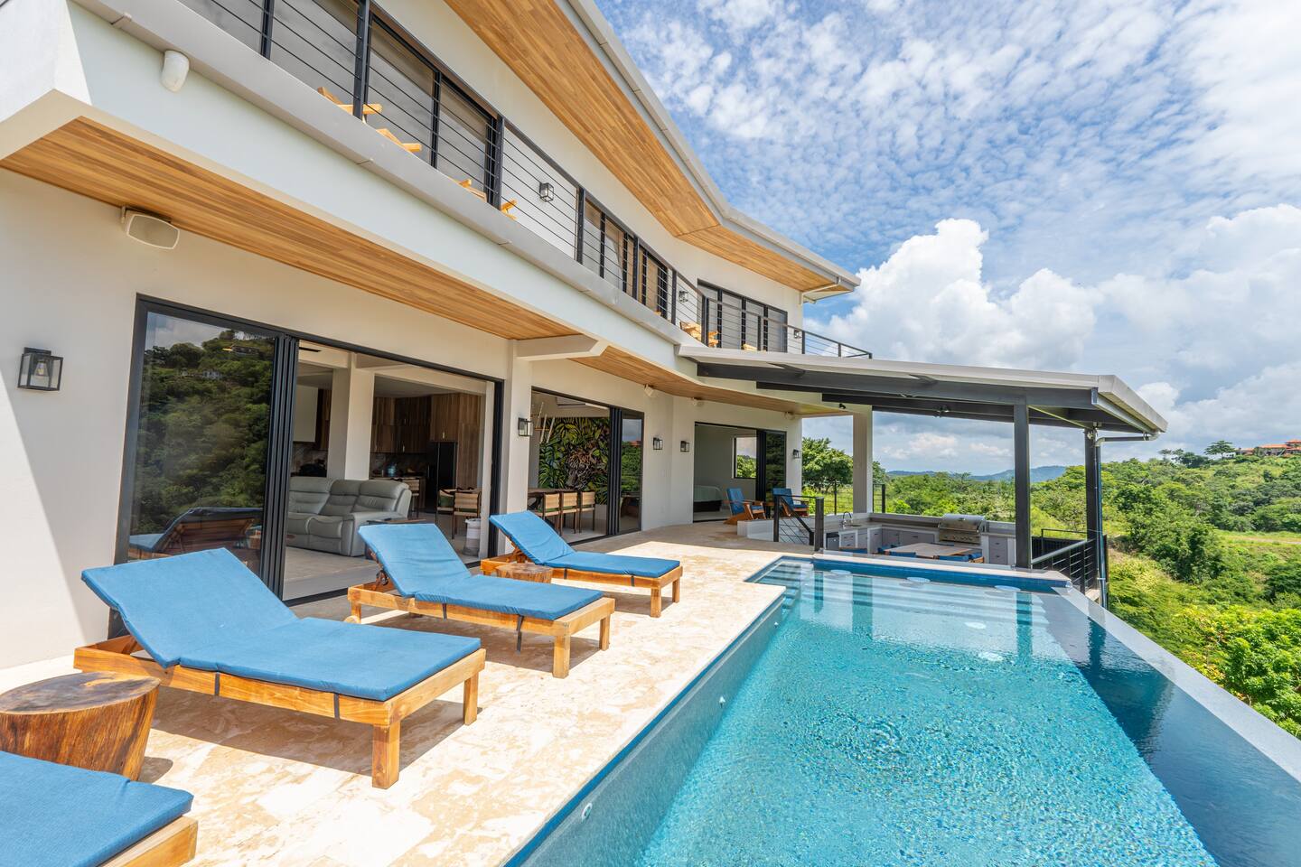 En las Rocas 
Luxury oceanview — Potrero, Provincia de Guanacaste — vacation rental