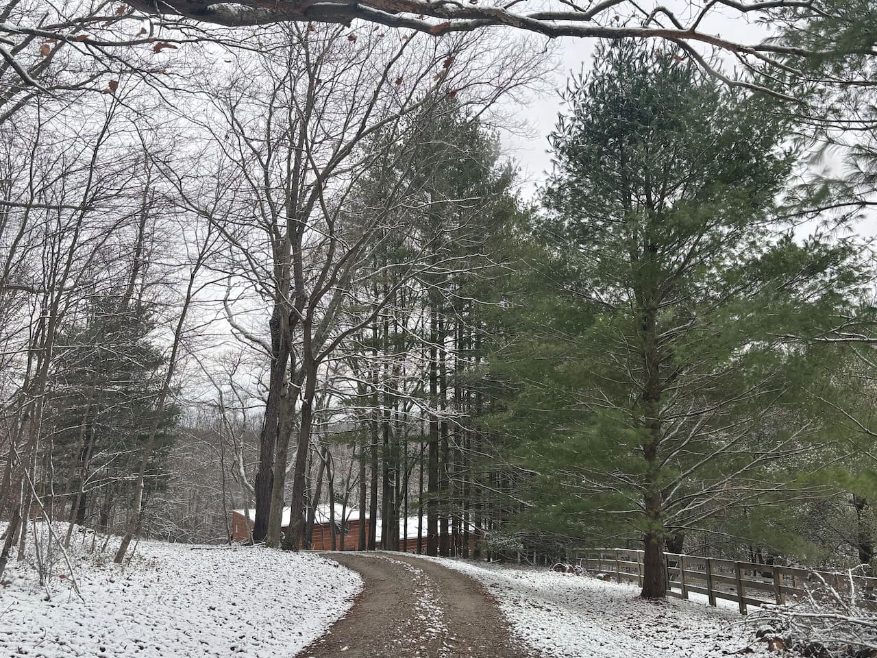 At the top of asphalted driveway turns to gravel before going to asphalt again.