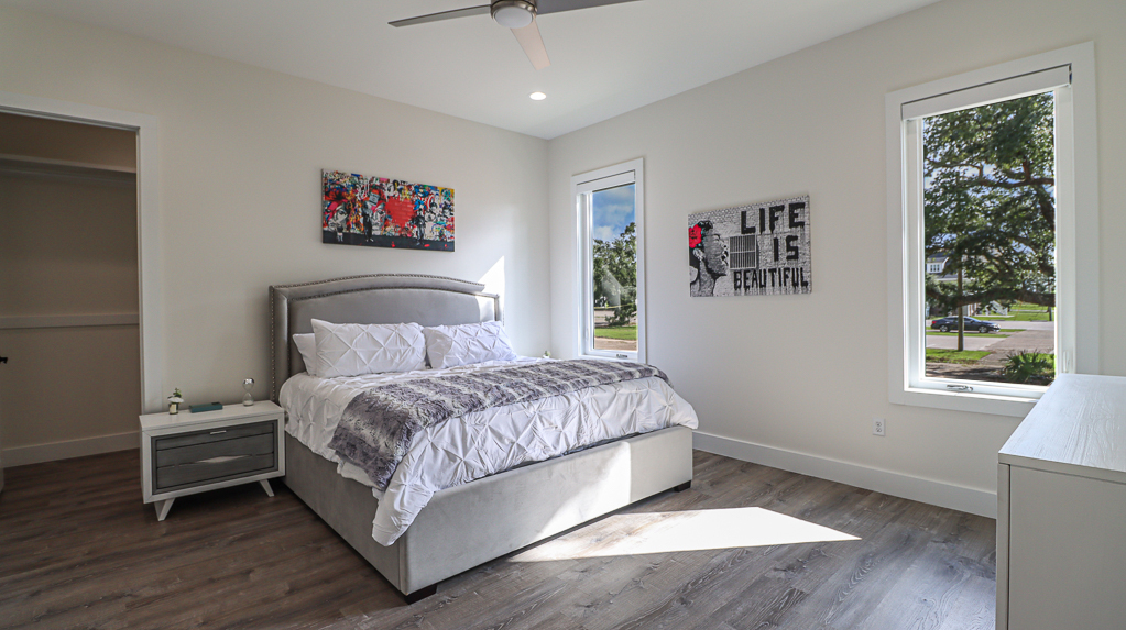 Spacious King Bed and Walk in Closet