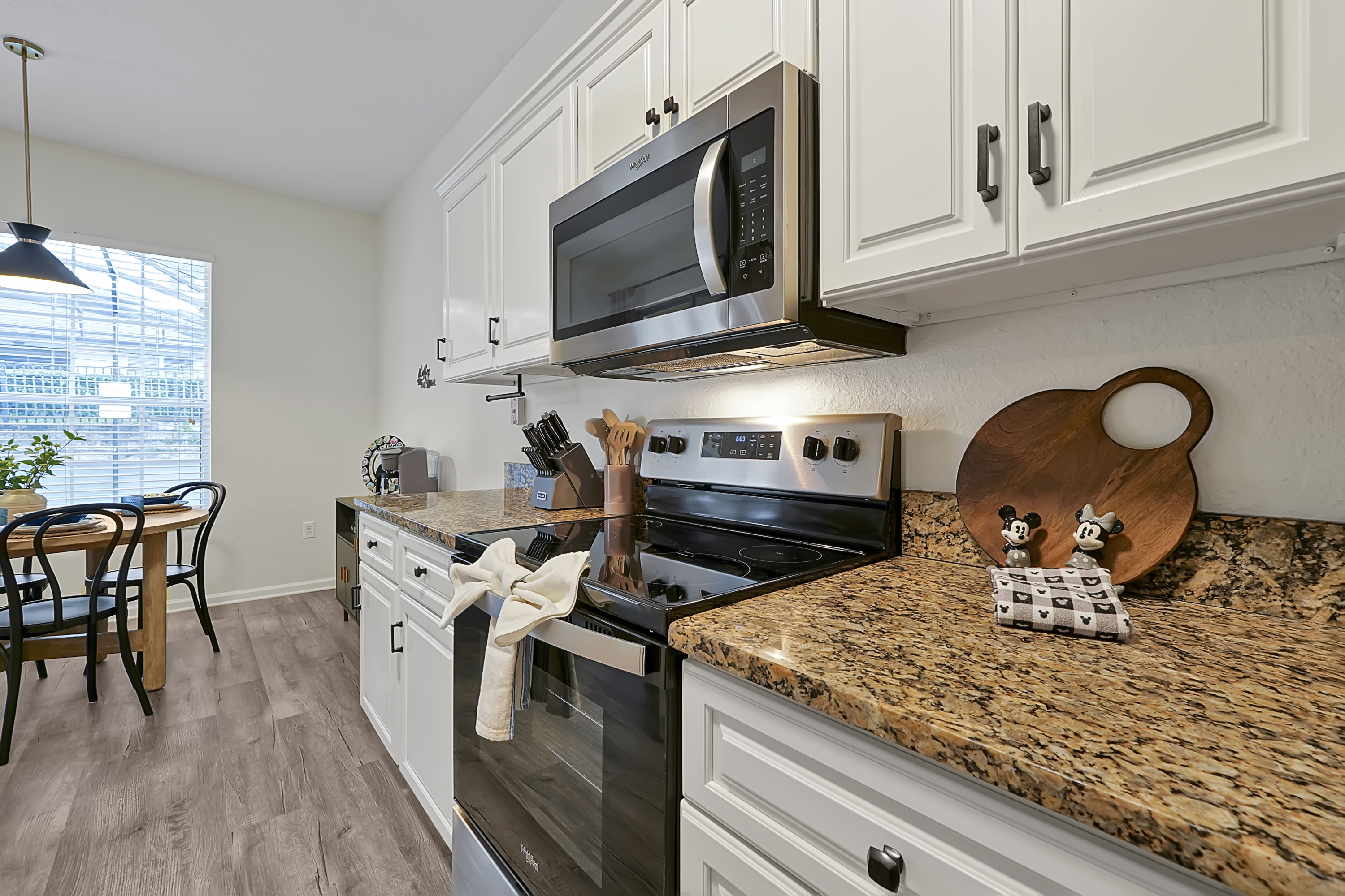 Fully functional kitchen