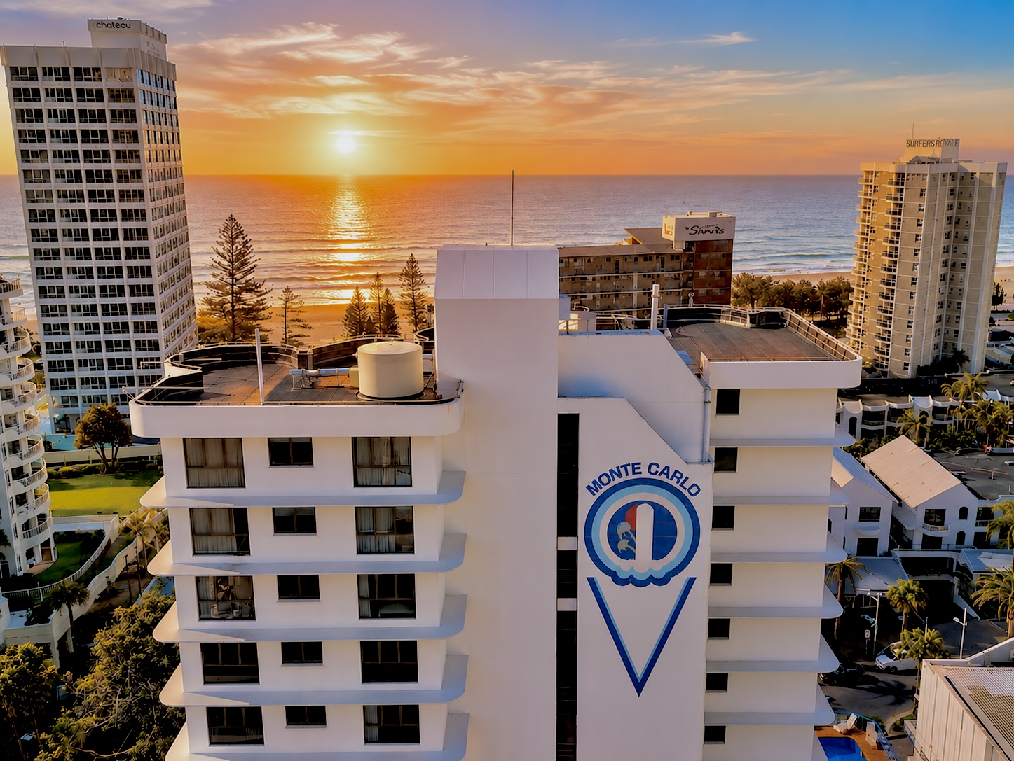 Robin's Oceanview Penthouse | 1 Min to Beach holiday home in surfers paradise