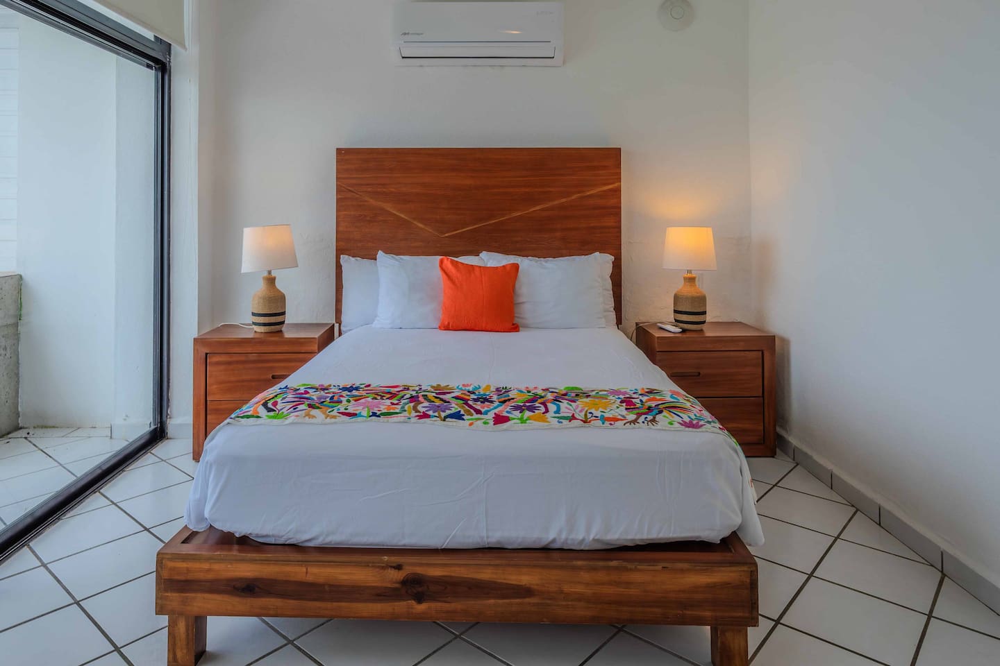 Master Bedroom Queen Bed Cama Queen