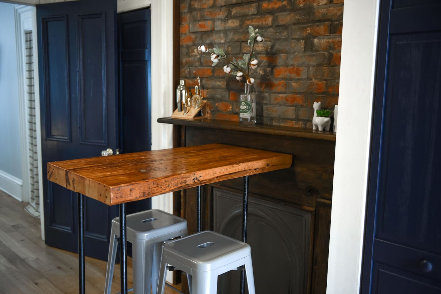 2-Seater Dining.