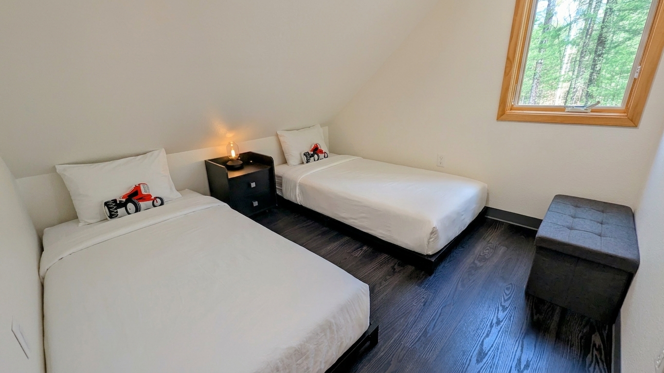 2nd floor loft bedroom
