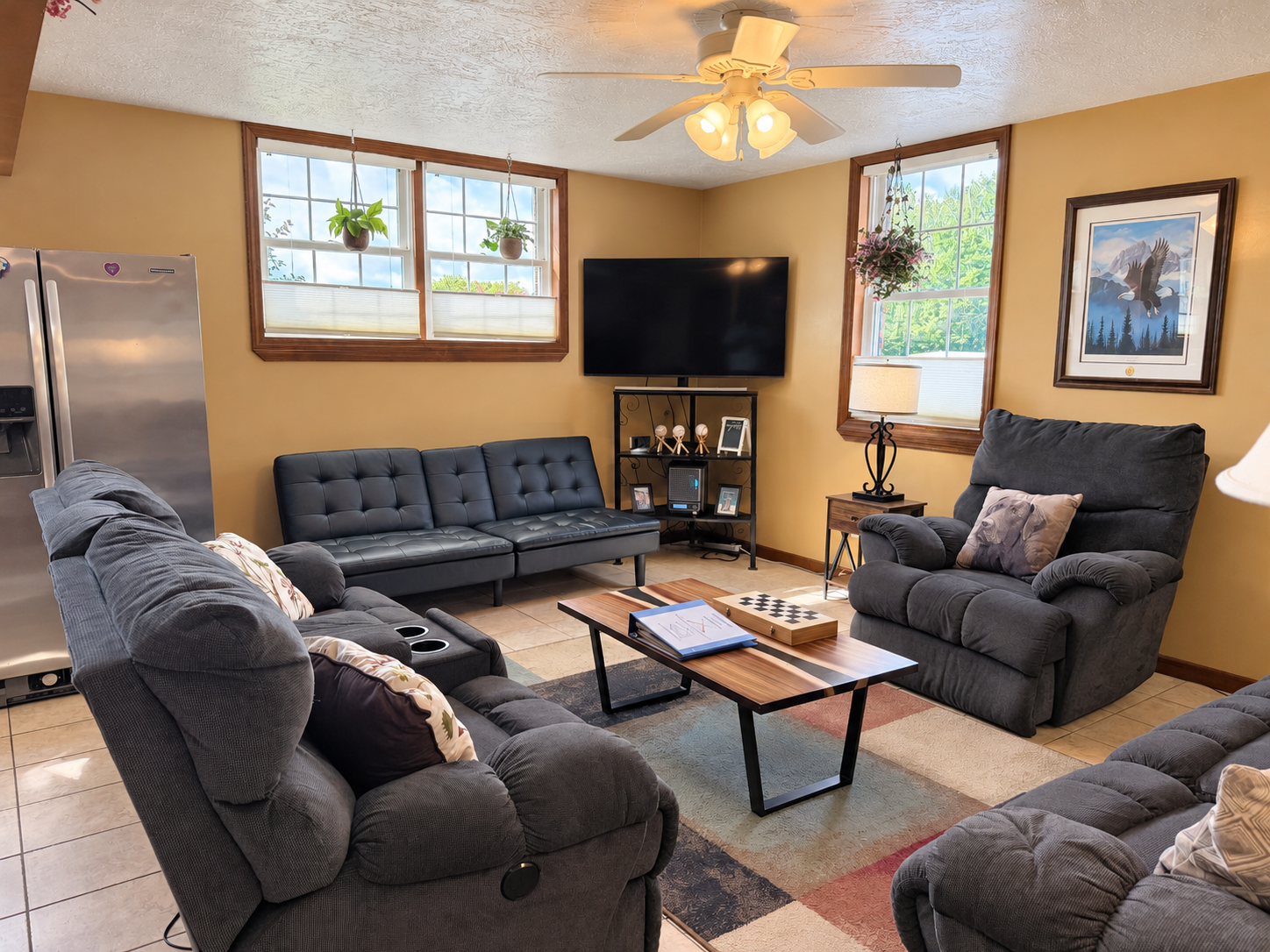 Living area with SmartTV