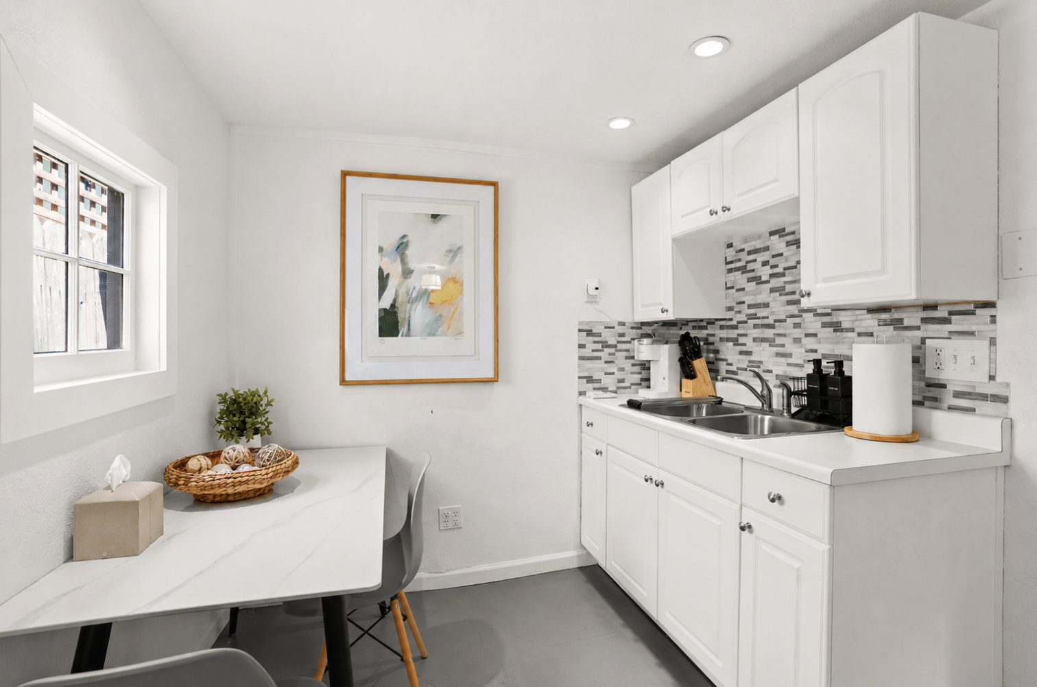 Bright kitchen with everything you need for easy meals